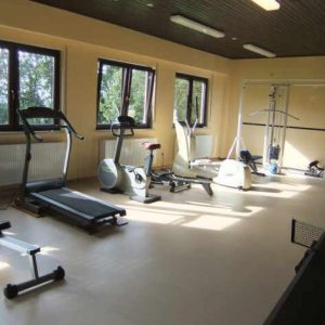 fitnessraum01